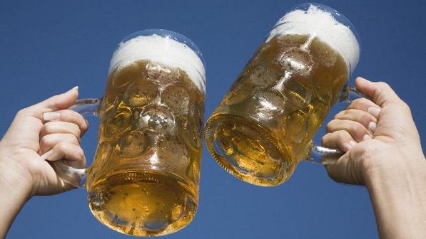 [cerveja-caneca-consumo-diariamente-size-598%255B3%255D.jpg]
