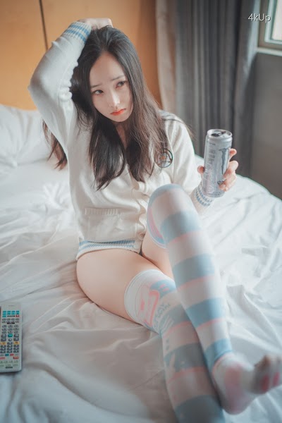 DJAWA Photo – Bambi (밤비) Homebody Girl