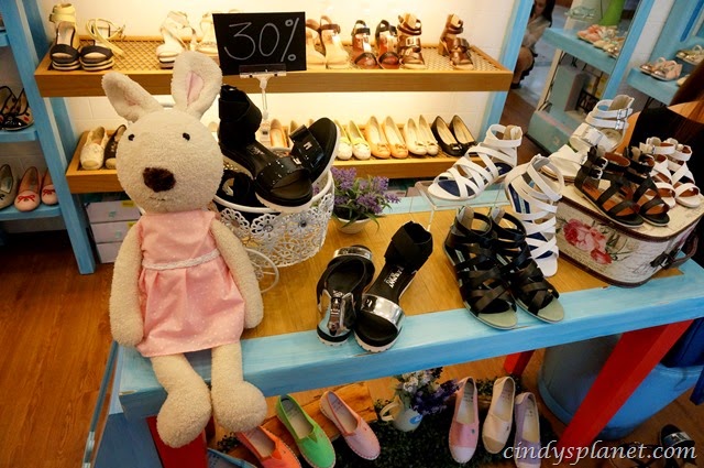 [Le%2520Bunny%2520Bleu11%255B2%255D.jpg.webp]
