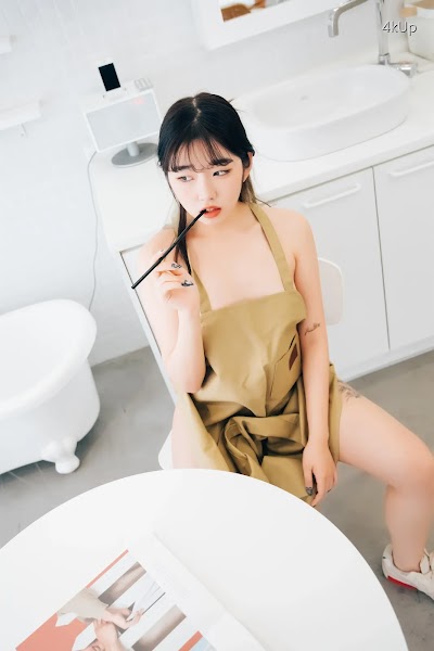 [Loozy] Sonson (손손) Nude Apron