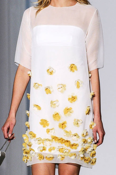 [elle-agnes-b-spring-2013-rtw-036-de-96927900-lg%255B8%255D.jpg]