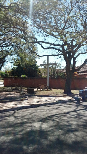 Cruz Praça Vila Contente