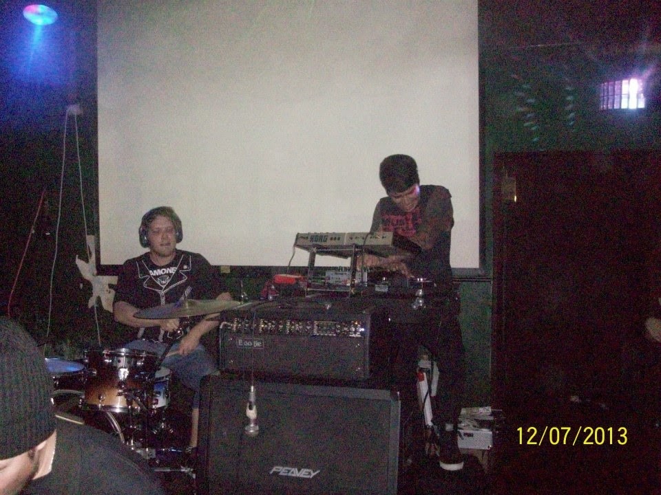 [1012811_10201542600109327_1308513906_n%255B3%255D.jpg]