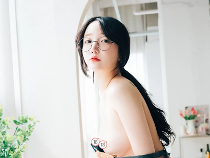[Loozy] Son Ye-Eun (손예은) Nudy Painter + S.ver Uncensored