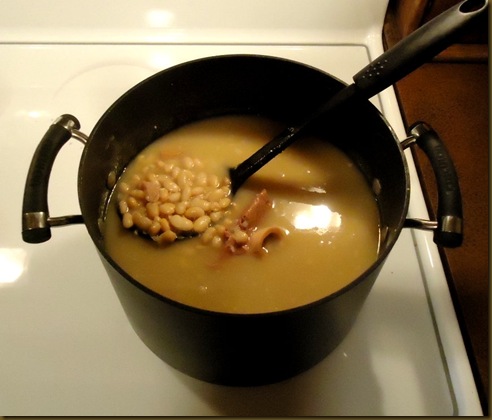 Bean with ham soup