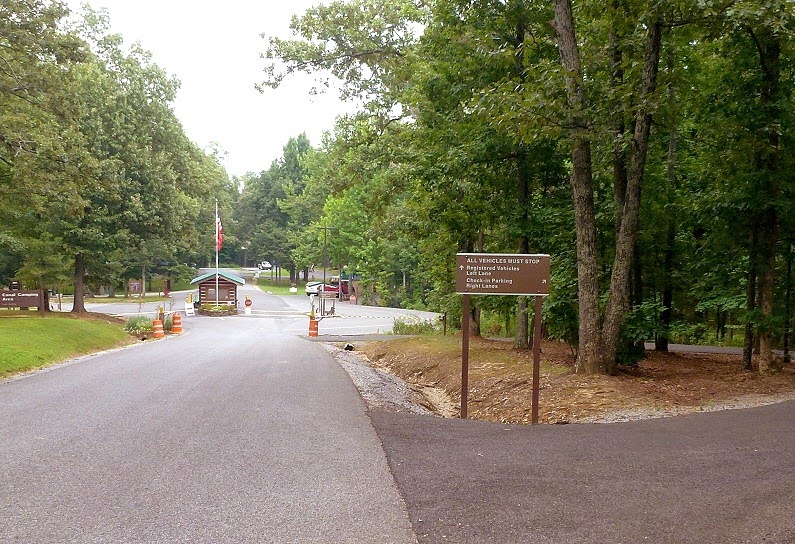 [11a---Canal-Campground-Entrance---Be.jpg]