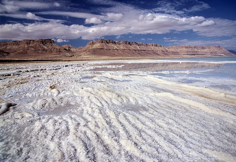 dead-sea-salt-crystals-12
