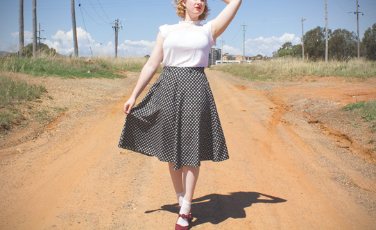 A breezy A-line skirt has a lovely femminine, 1940s feel | Lavender & Twill