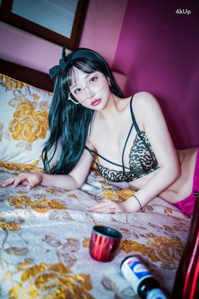 [BLUECAKE] Son Ye-Eun (손예은) Nude No Panty
