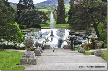 Powerscourt. Jardines. Escalinata Perron y Lago Triton - DSC_0048