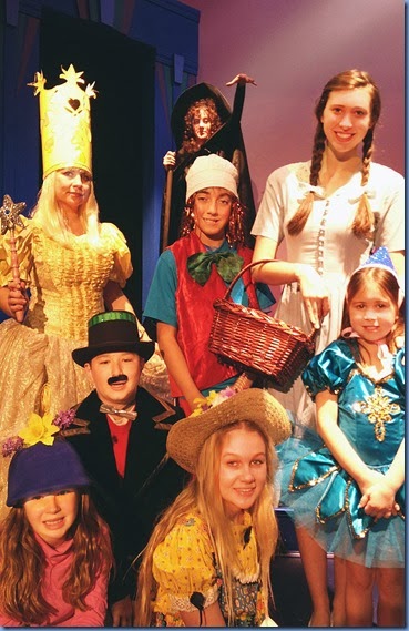 New Jersey Footlights Christmas In The Land Of Oz Opens Dec 7