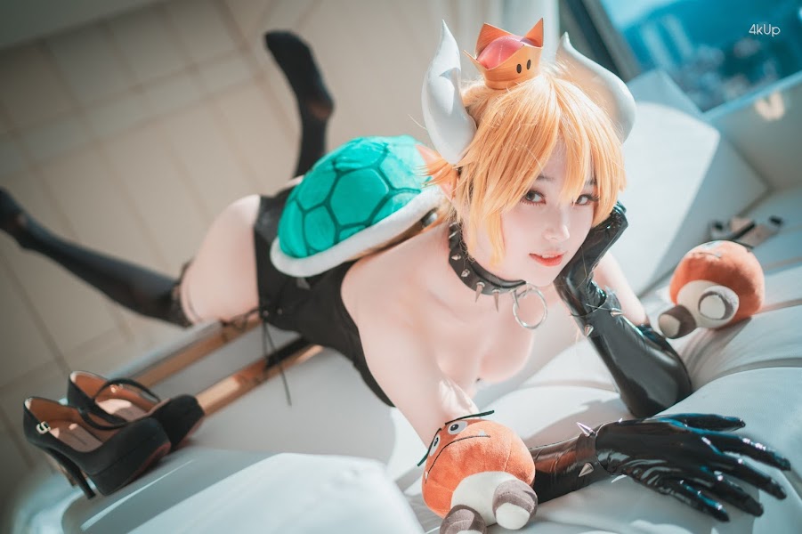 DJAWA Photo – Bambi (밤비) – Halloween with Bowsette (Super Mario Bros.)