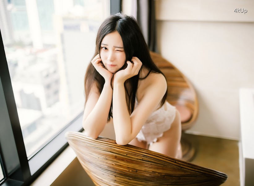 Bambi (밤비) Digital photobook – Night Rain