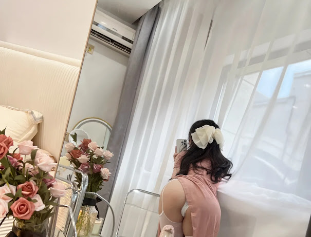 Coser@蜜桃少女是依酱呀 人妻