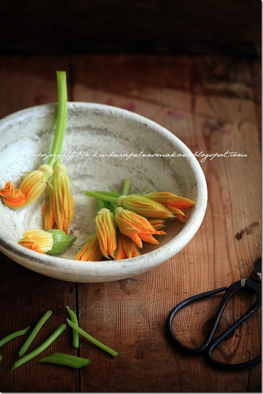 tarta z kwiatami dyni i cebulą (16)