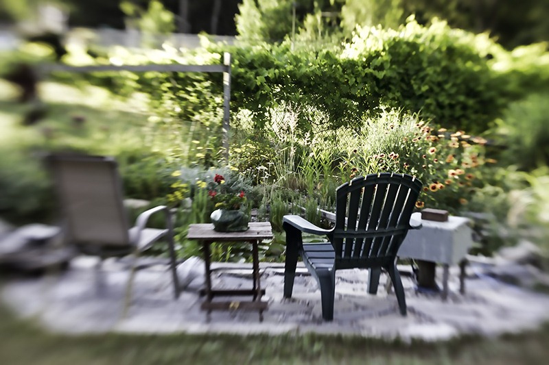 [chairs%2520by%2520the%2520pond%2520adjust%2520painterly%255B4%255D.jpg]