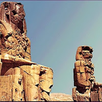 29.- Colosos de Memnon