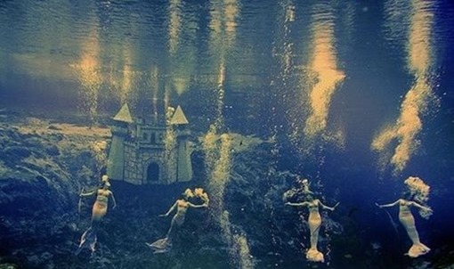 inspirated-mermaid-surreal-underwater-vintage-Favim_com-42438