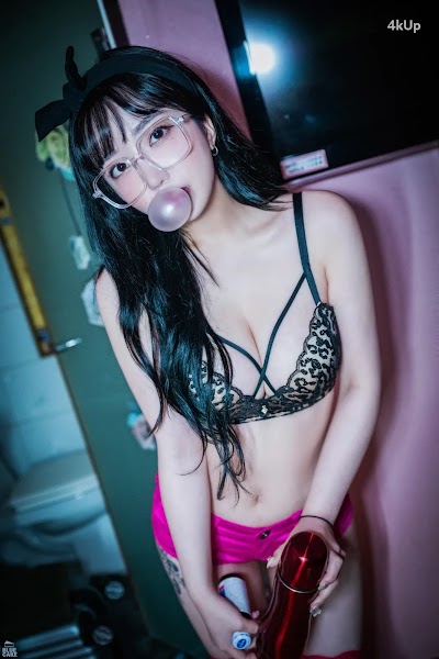 [BLUECAKE] Son Ye-Eun (손예은) Nude No Panty (Full)