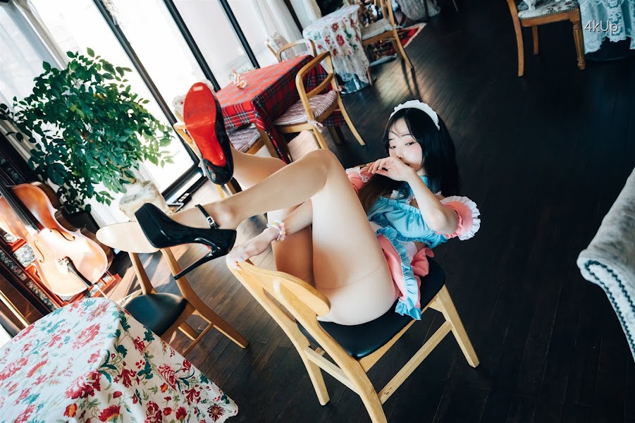 [Loozy] Bambi (밤비) Cafe Alba