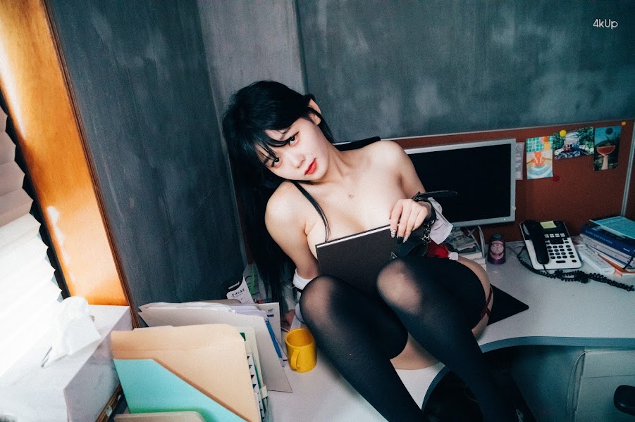 [Loozy] Zia (지아) – Office slave Part2
