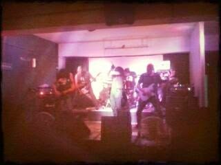 [308307_10201323619796375_1289509374_n%255B2%255D.jpg]