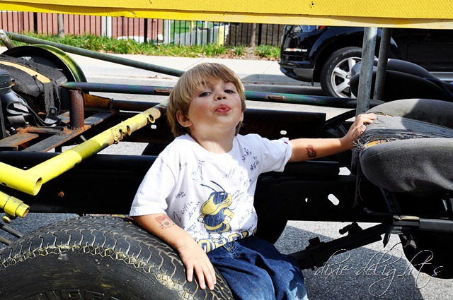 [October%25202012%2520313%2520copy%255B2%255D.jpg]