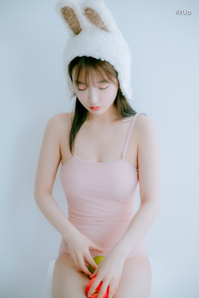 JOApictures – Son Ye-Eun (손예은) x JOA 20. APR Vol.2