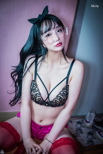 [BLUECAKE] Son Ye-Eun (손예은) Nude No Panty
