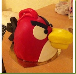 now-angry-birds-cupcakes-cakes-1