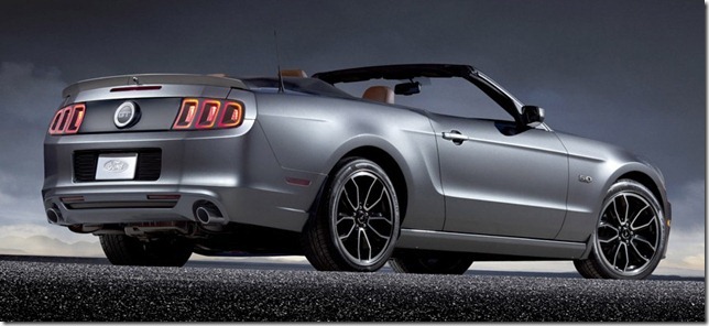 03-2013-ford-mustang[4]