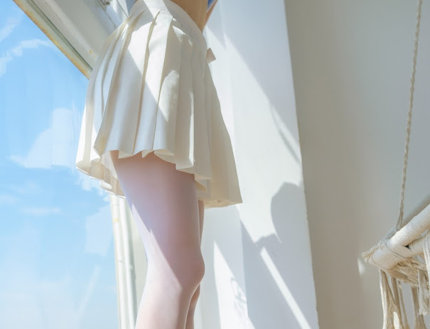 Coser@稚乖画册 Vol.001 晴空01 白丝双马尾JK