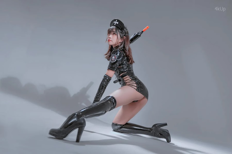 Sonson (손손) Dark Maid