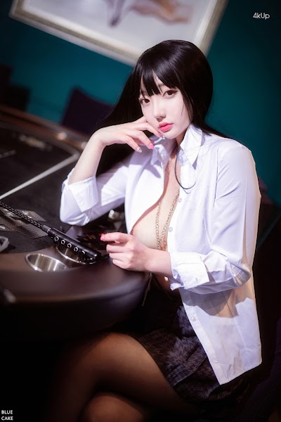 BLUECAKE Son Ye-Eun (손예은) Hardcore Gambling