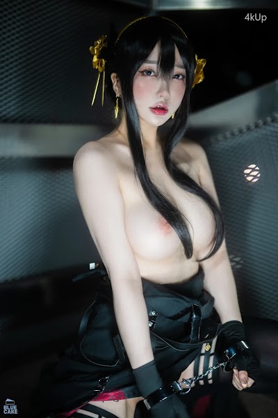[BLUECAKE] Son Ye-Eun (손예은) Black Rose RED+