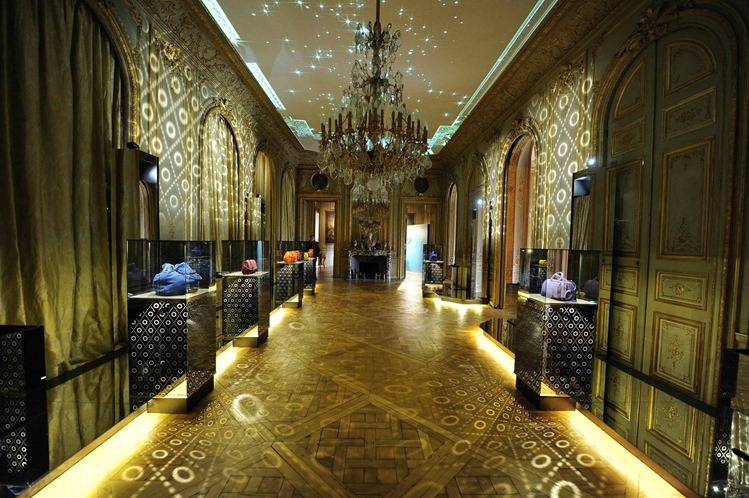 Italian_Embassy_Signature_4