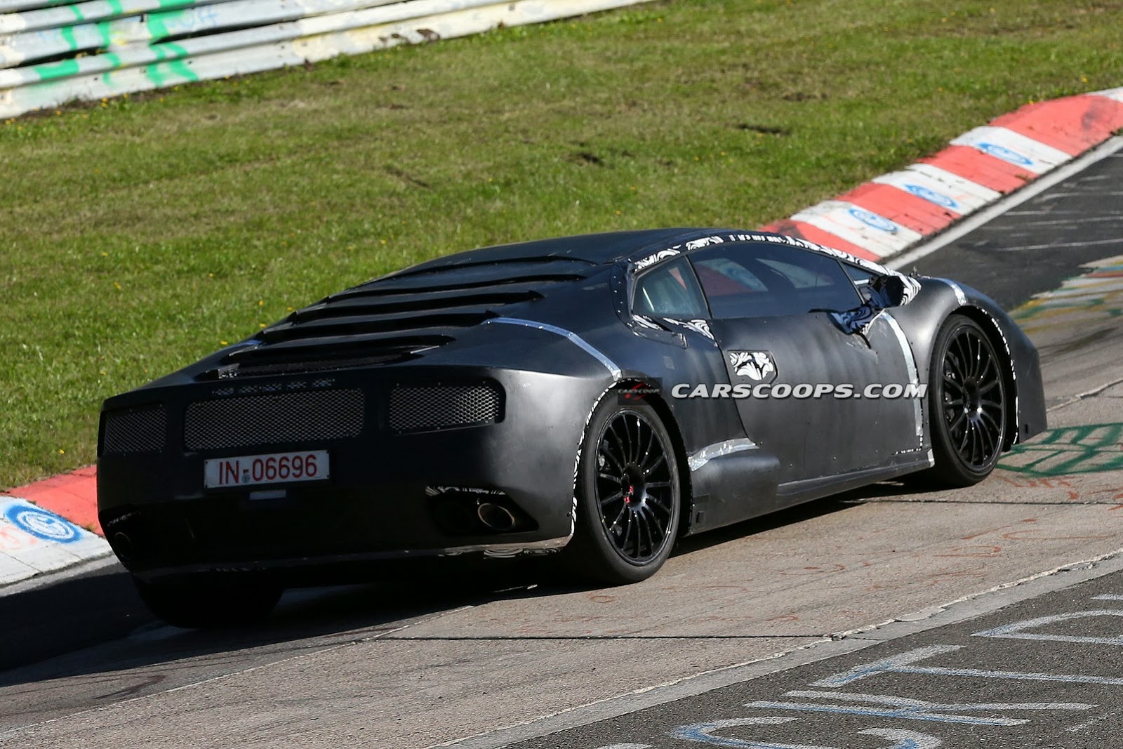 [Lamborghini-Cabrera-9Ring%255B3%255D.jpg]