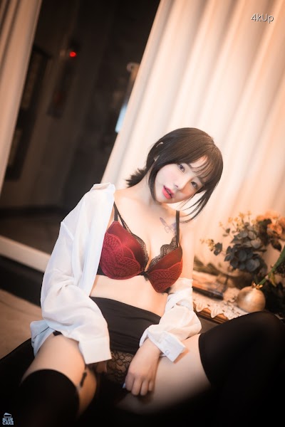[BLUECAKE] Yeji (예지) Cat Play