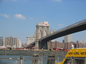 234 - El puente de Brooklin.jpg