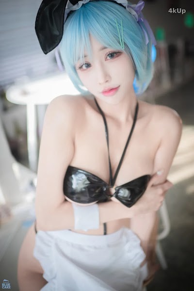 [BLUECAKE] YeonYu (연유) Vol.02 MY MASTER Maid (RED.Ver)