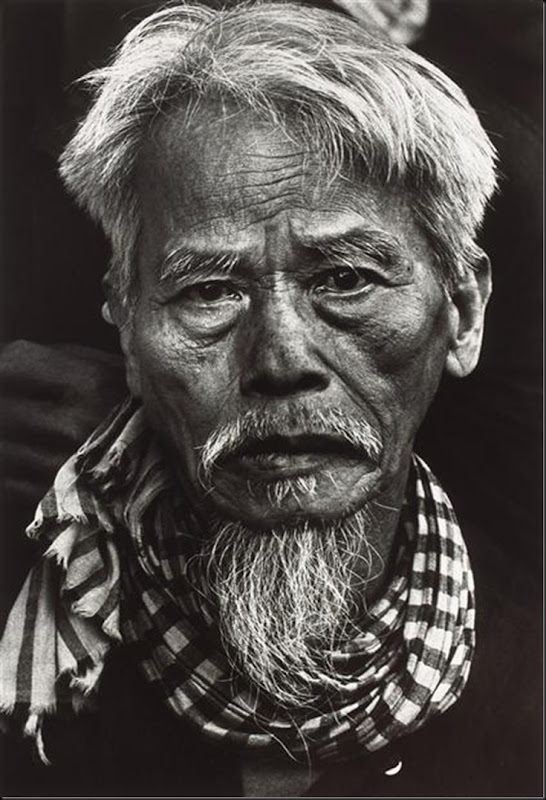 Old Vietnamese man, Tet Offensive, Hué, South Vietnam (February 1968)