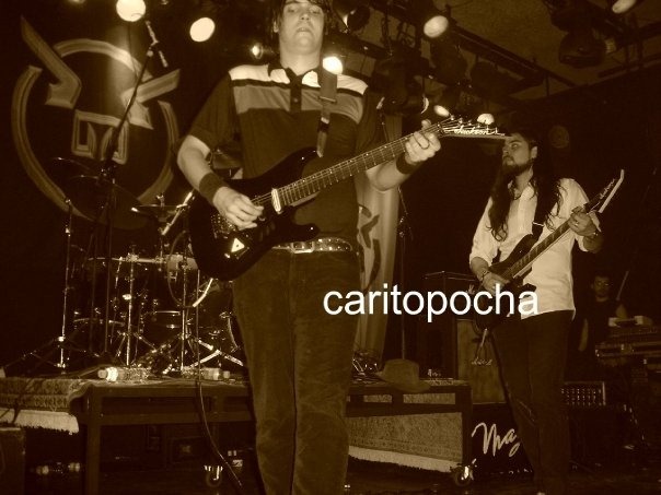 [230726_1050207609331_1049952047_177116_4012_n%255B4%255D.jpg]