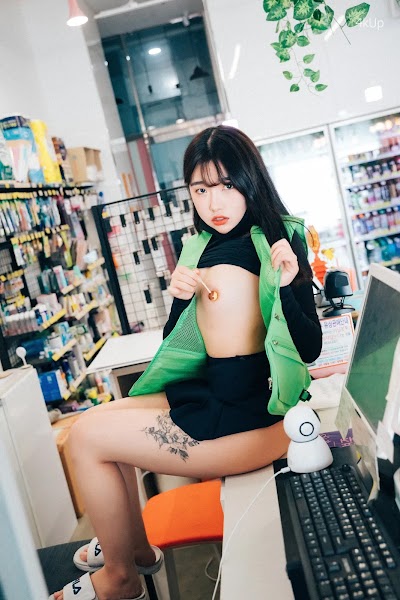 [Loozy] Sonson (손손) First Nipple Alba (+S.Ver)