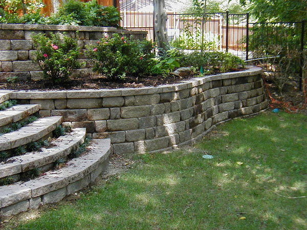 Retaining_walls_ideas_with_steps Retaining Wall Ideas
