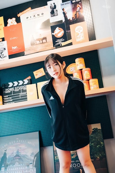 [Loozy] Sonson (손손) Cinema Girl (+S.Ver)
