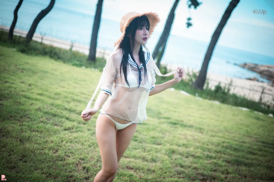 [PINK] Lee Ahrin Bikini Day