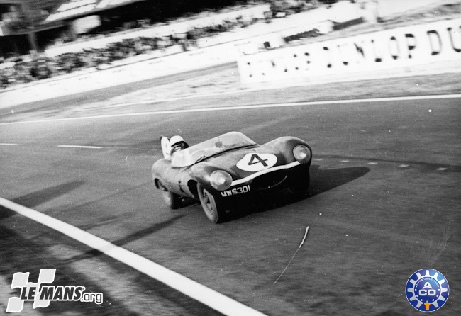 [1956-Jaguar-D4.jpg]
