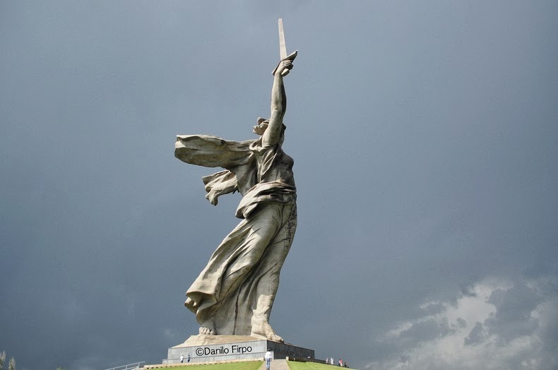 mamayev-kurgan-9 mamayev-kurgan-9