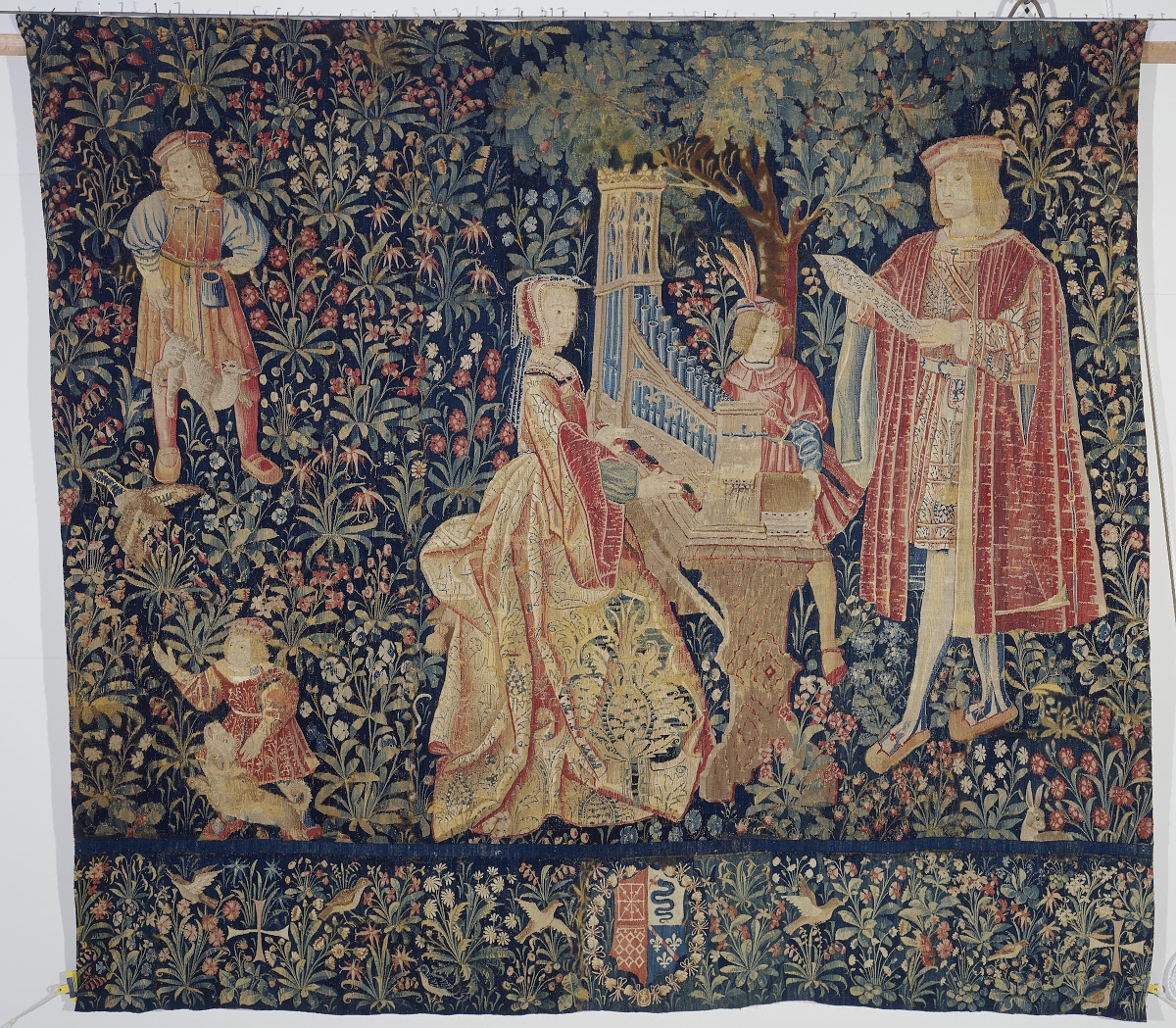 Tapisserie De La Dame A L Orgue Google Arts Culture
