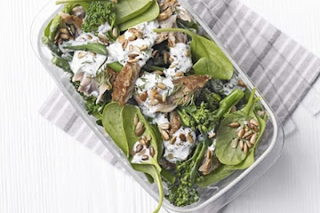Super-green mackerel salad